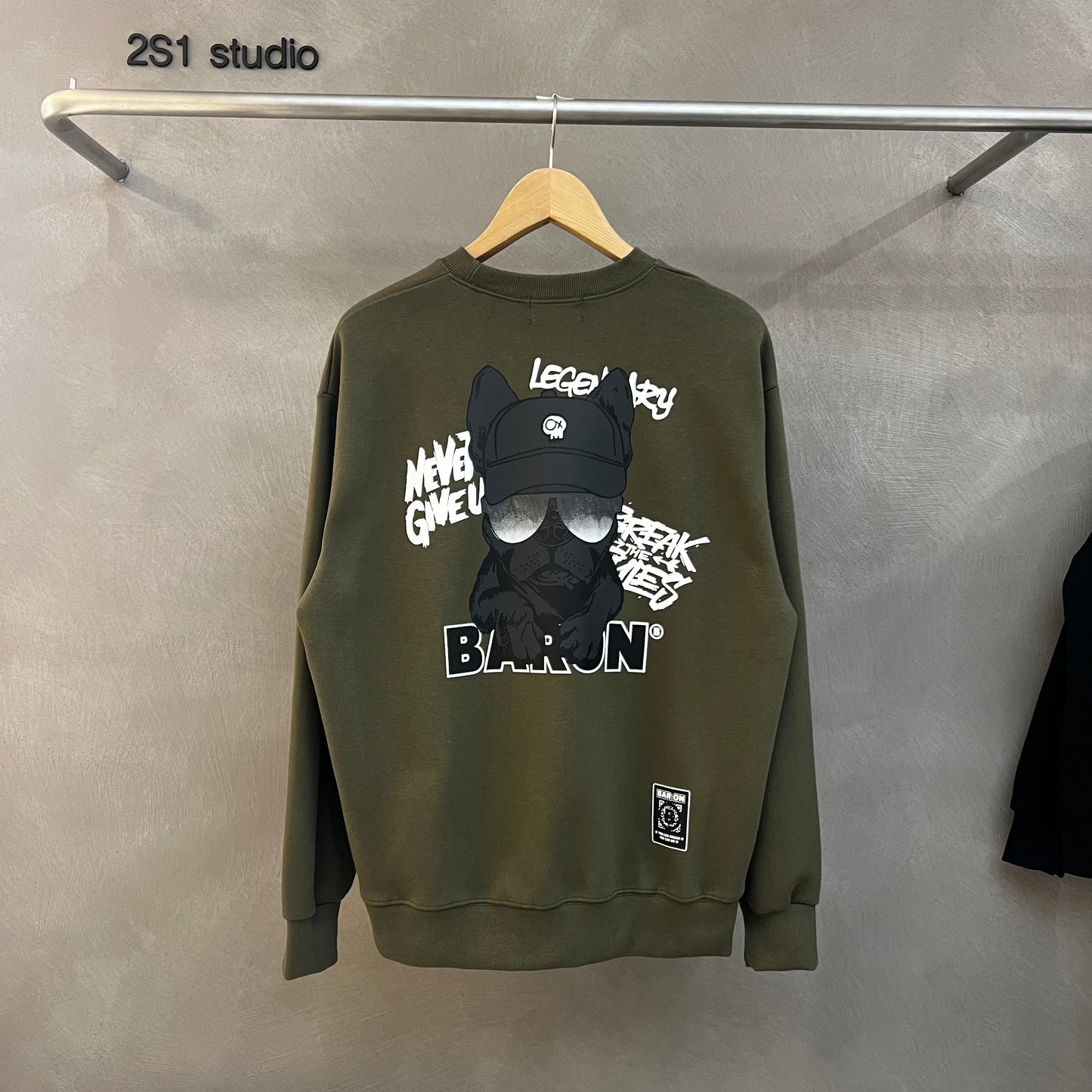 Graphic Crewneck Sweatshirt