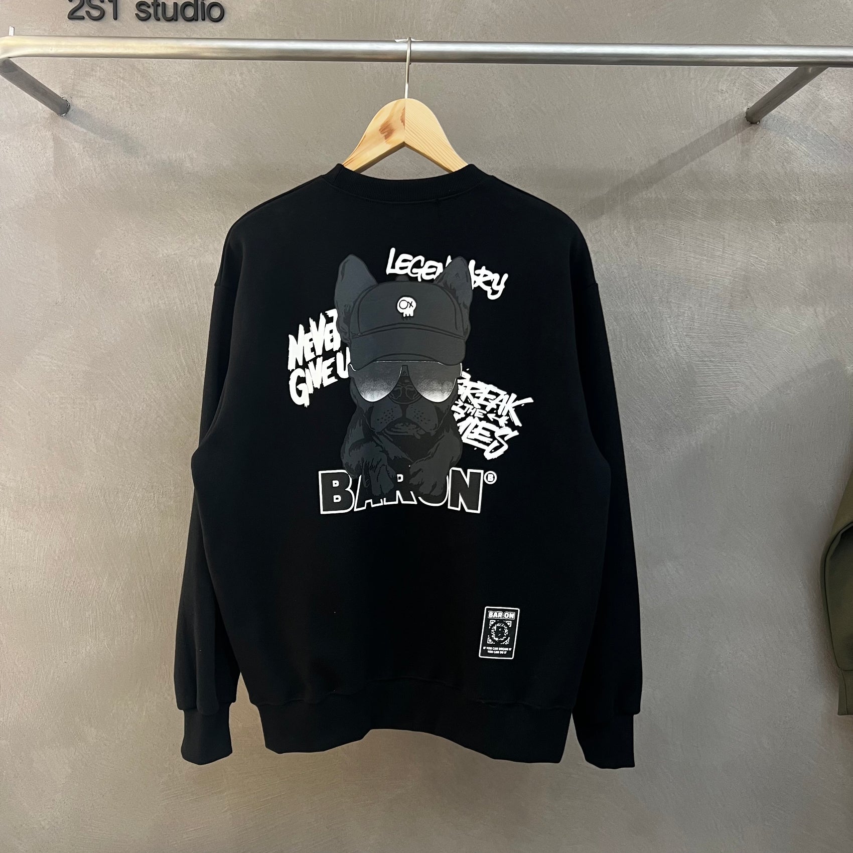 Graphic Crewneck Sweatshirt