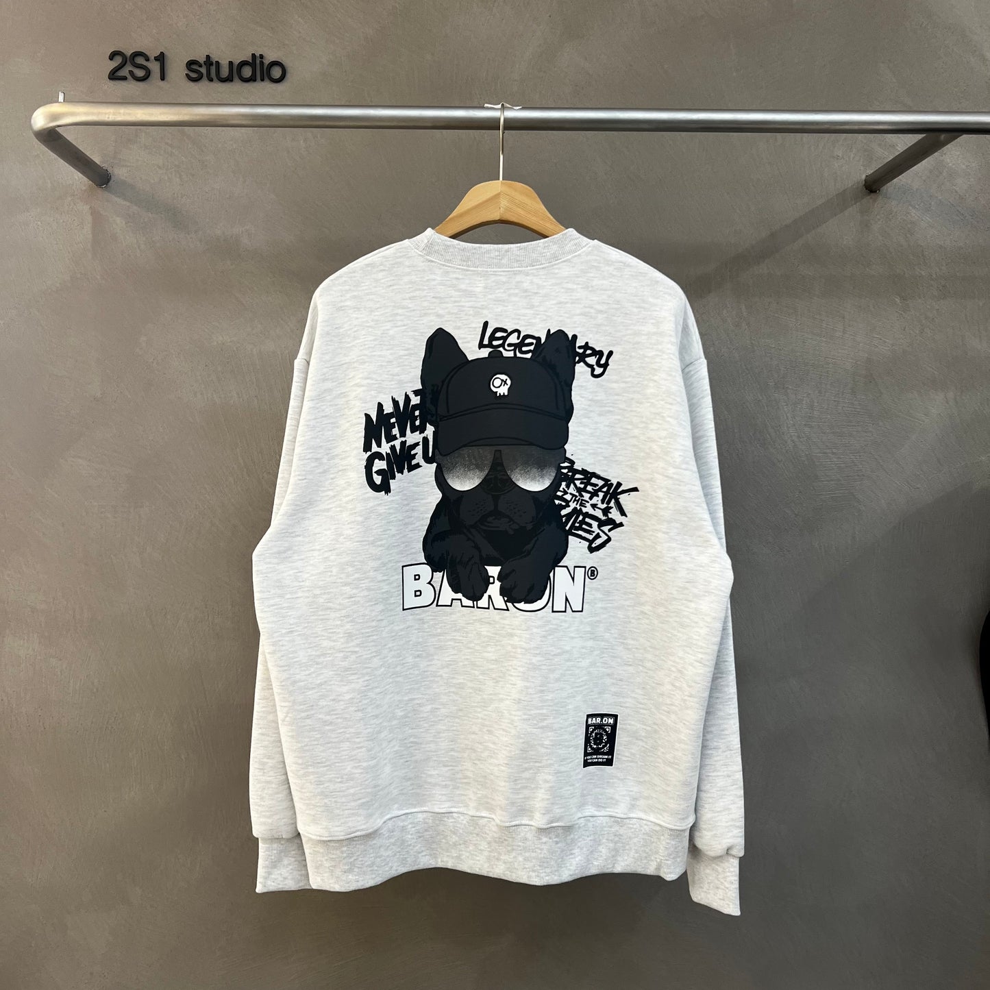 Graphic Crewneck Sweatshirt